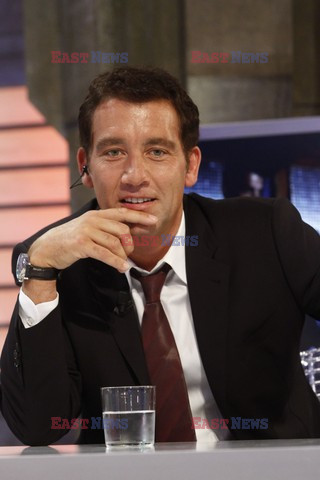 Clive Owen w hiszpańskiej telewizji