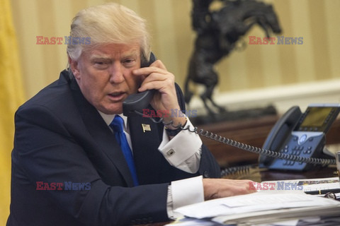 Donald Trump rozmawia telefonicznie z przywódcami państw 