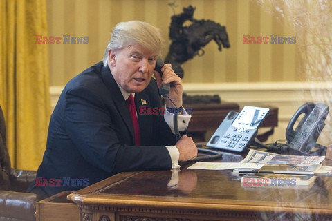 Donald Trump rozmawia telefonicznie z przywódcami państw 