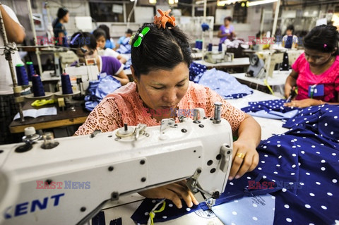 Fabryka odzieżowa w Birmie - Eyevine