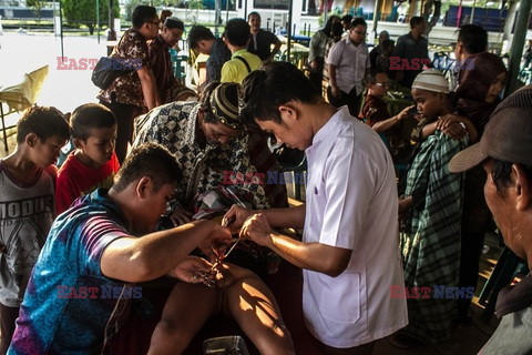 Obrzezanie chłopców w Indonezji