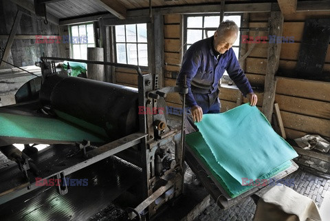 Nasjtarszy młyn produkujący papier - Hollandse Hoogte