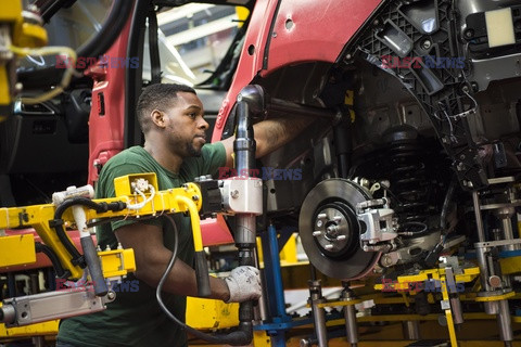 Fabryka Jaguar Land Rover w Birmingham - PA