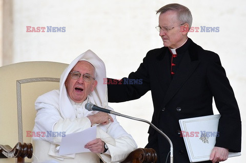 Zmagania Papieża Franciszka z wiatrem