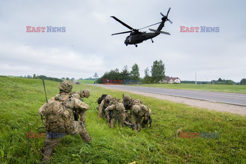 Ćwiczenia wojskowe NATO na Litwie - Eyevine