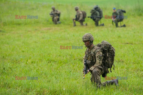 Ćwiczenia wojskowe NATO na Litwie - Eyevine