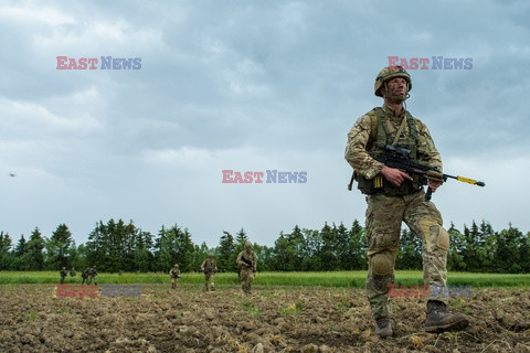 Ćwiczenia wojskowe NATO na Litwie - Eyevine