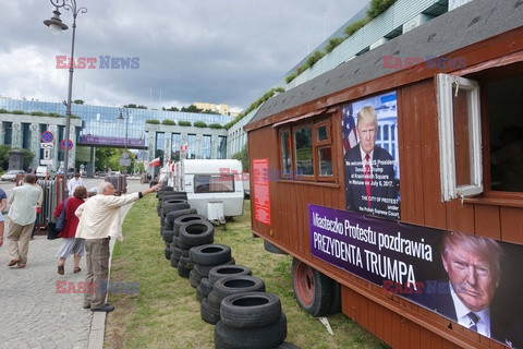 Protestujący sprzed SN gotowi przywitać Trumpa