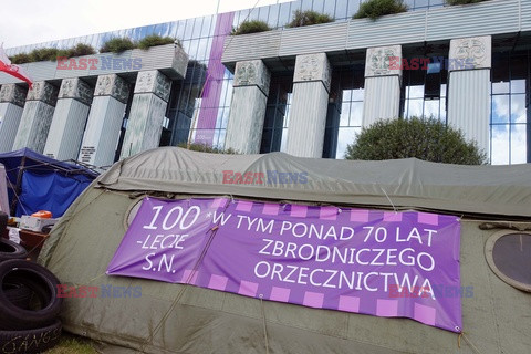 Protestujący sprzed SN gotowi przywitać Trumpa