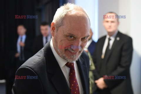 Antoni Macierewicz i MON zapraszają na Tweet up 