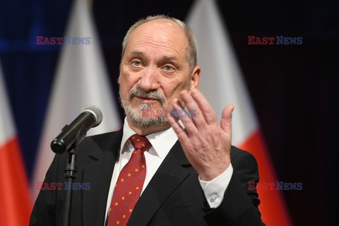 Antoni Macierewicz i MON zapraszają na Tweet up 