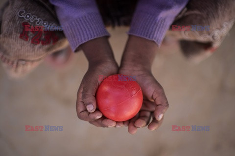 Zabawki dzieci z obozu Cox's Bazar - AFP