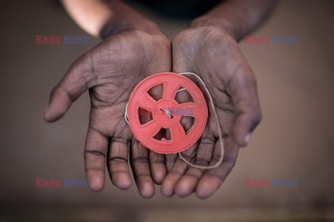 Zabawki dzieci z obozu Cox's Bazar - AFP