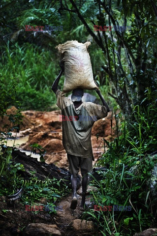 Sierra Leone - kopalnie diamentów - Noor Images