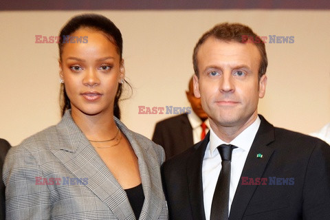 Emmanuel Macron i Rihanna w Dakarze