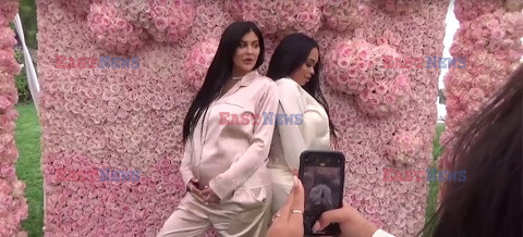 Kylie Jenner w ciąży i po porodzie