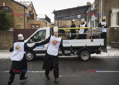 Londyńscy Żydzi obchodzą święto Purim - Eyevine