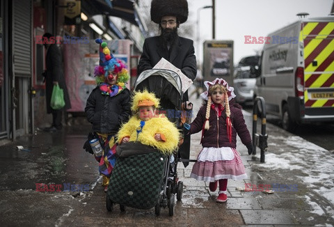 Londyńscy Żydzi obchodzą święto Purim - Eyevine