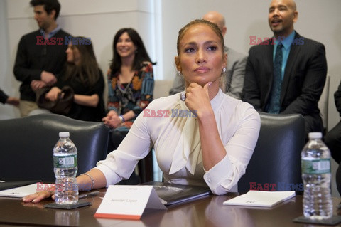 Jennifer Lopez bierze udział w panelu dyskusyjnym