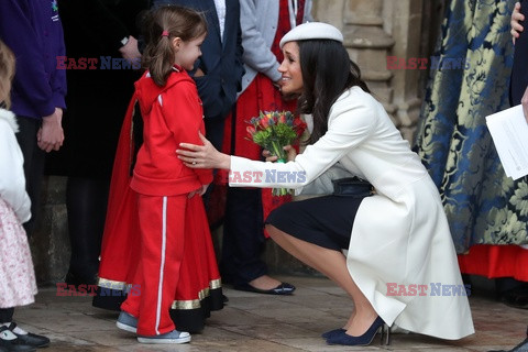 Brytyjska rodzina królewska i goście w Westminister Abbey