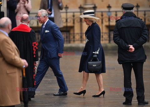 Brytyjska rodzina królewska i goście w Westminister Abbey