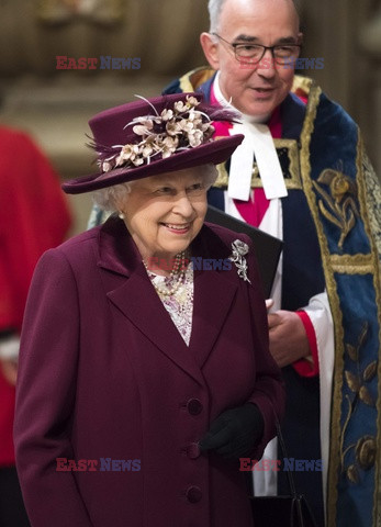 Brytyjska rodzina królewska i goście w Westminister Abbey