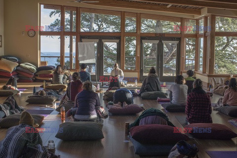 Centrum Esalen Institute - Redux