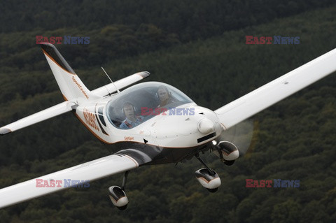 UIG Aviation-images