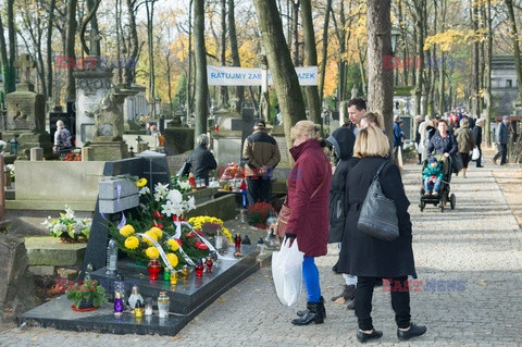 Wszystkich Świetych na Powązkach