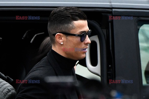 Cristiano Ronaldo i Georgina Rodriguez w drodze do sądu