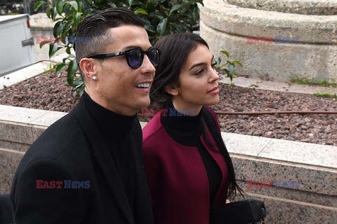 Cristiano Ronaldo i Georgina Rodriguez w drodze do sądu