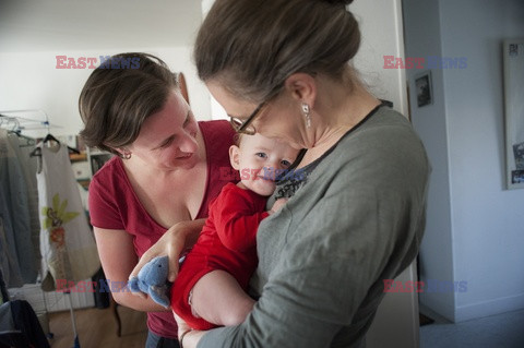 Rodzicielstwo osób LGBT - Sophie i Agnes zostały rodzicami dzięki metodzie in vitro - BSIP