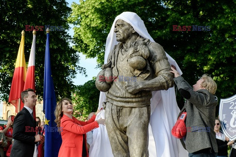 Pomnik  Feliksa "Papy" Stamma