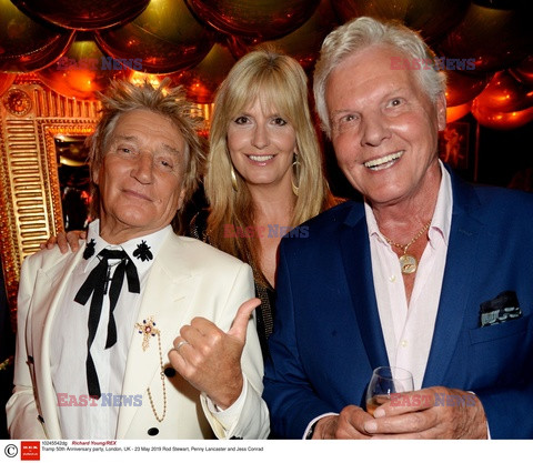 Rod Stewart i Penny Lancaster na imprezie Tramps