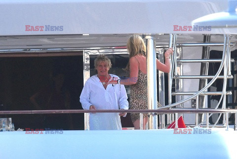 Rod Stewart i Penny Lancaster w Saint Tropez