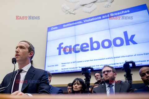 Mark Zuckerberg zeznaje przed Kongresem USA