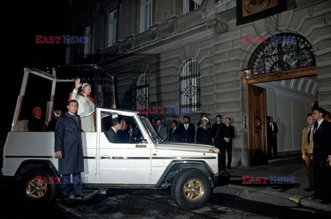 Papież Jan Paweł II za granicą