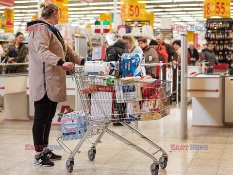 Pustki na sklepowych półkach w Polsce