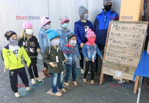 Obowiązuje nakaz zasłaniania nosa i ust