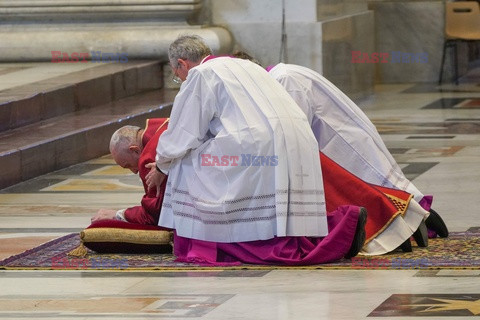 Droga Kryżowa z udziałem Papieża Franciszka w Watykanie