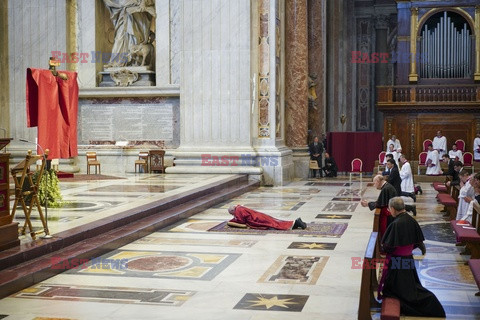 Droga Kryżowa z udziałem Papieża Franciszka w Watykanie