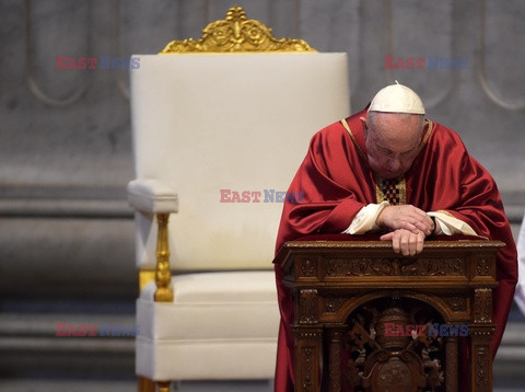 Droga Kryżowa z udziałem Papieża Franciszka w Watykanie