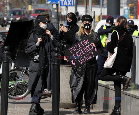 Samochodowy protest Strajku Kobiet