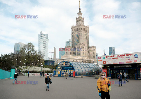 Obowiązuje nakaz zasłaniania nosa i ust