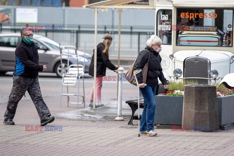 Obowiązuje nakaz zasłaniania nosa i ust