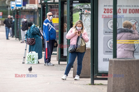 Obowiązuje nakaz zasłaniania nosa i ust