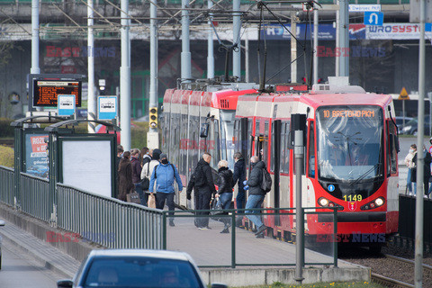 Obowiązuje nakaz zasłaniania nosa i ust