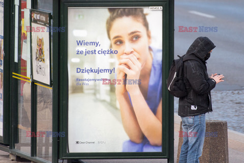 Obowiązuje nakaz zasłaniania nosa i ust