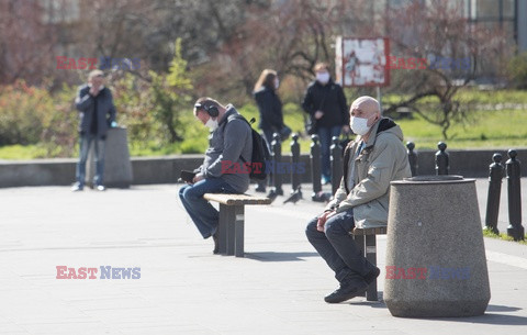 Obowiązuje nakaz zasłaniania nosa i ust