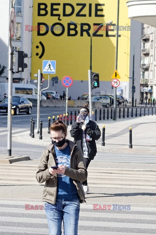 Obowiązuje nakaz zasłaniania nosa i ust